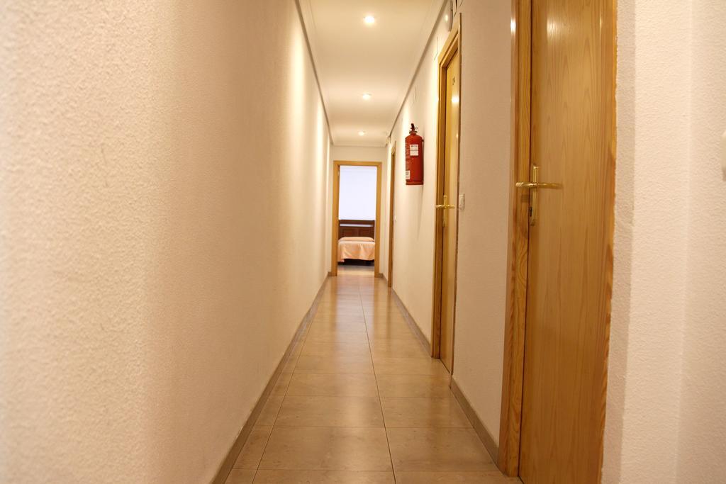 Hostal Restaurante La Masia Vila-real Ngoại thất bức ảnh