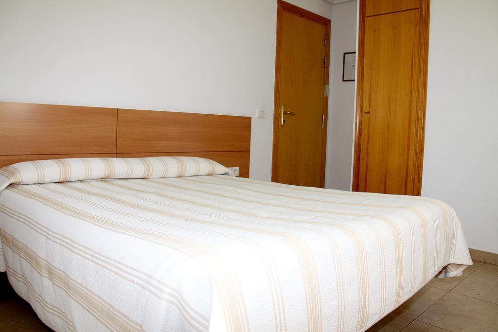 Hostal Restaurante La Masia Vila-real Ngoại thất bức ảnh