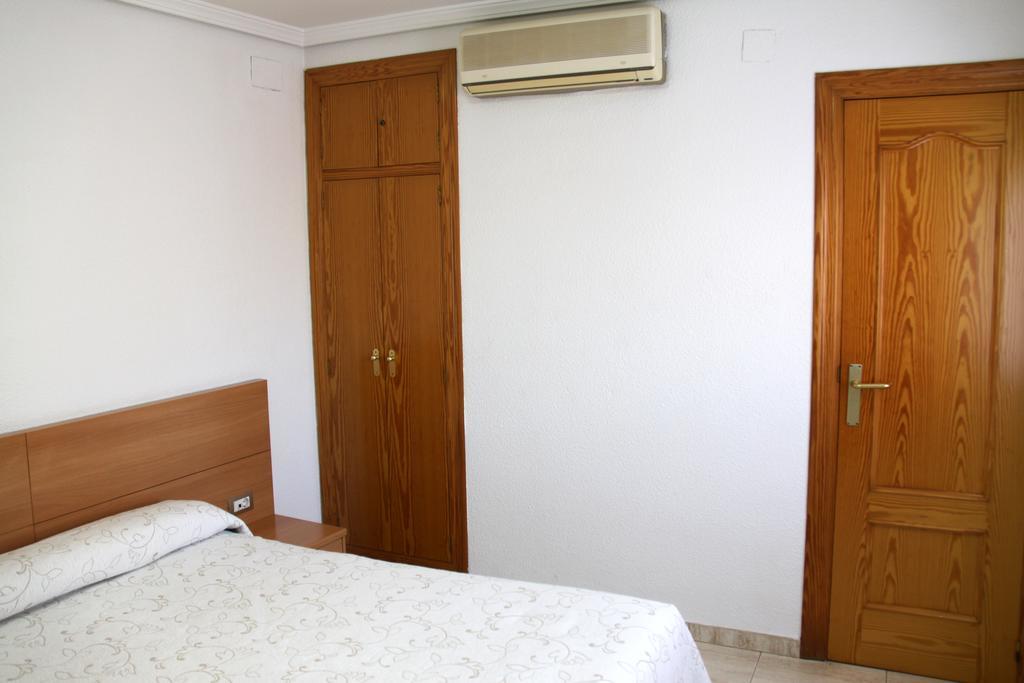 Hostal Restaurante La Masia Vila-real Ngoại thất bức ảnh