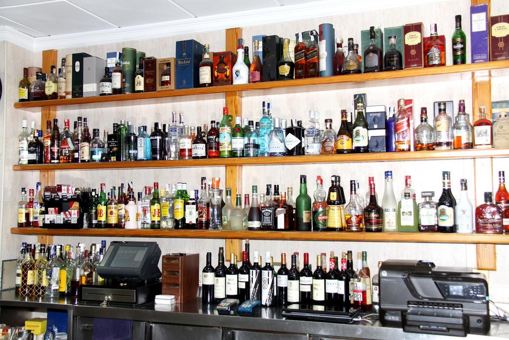 Hostal Restaurante La Masia Vila-real Ngoại thất bức ảnh