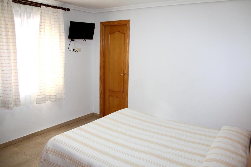 Hostal Restaurante La Masia Vila-real Ngoại thất bức ảnh