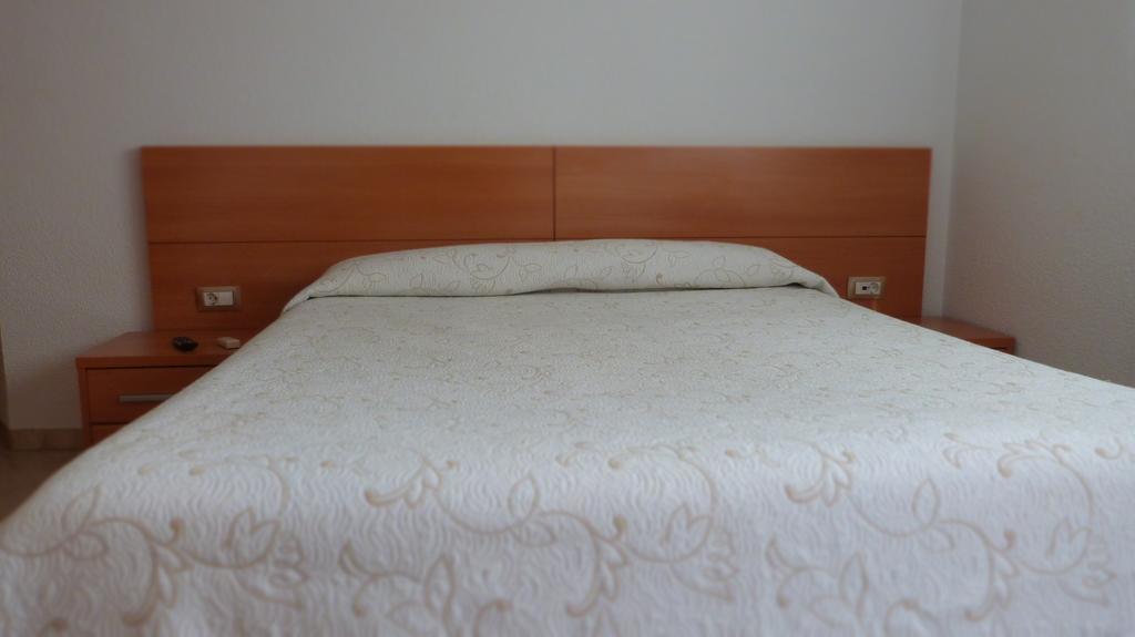 Hostal Restaurante La Masia Vila-real Ngoại thất bức ảnh